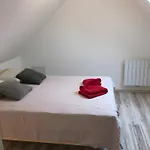 L'orchidee Au Bord De L'eau Honfleur